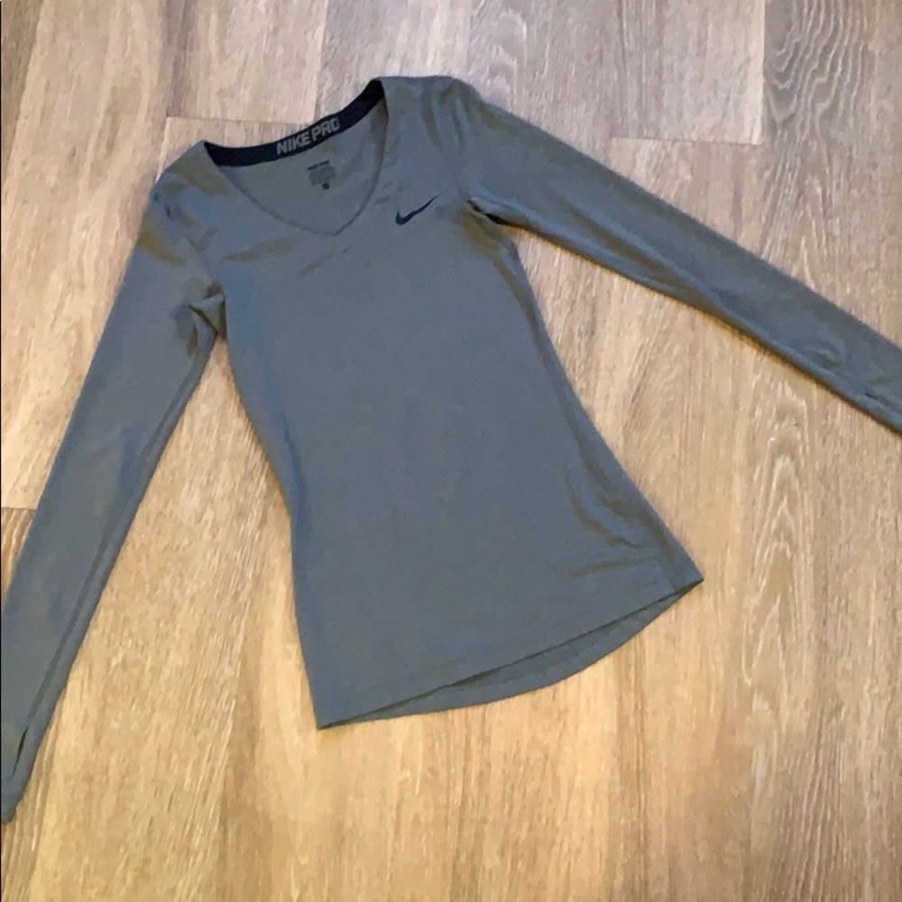 Nike running shirt - Picture 2 of 5